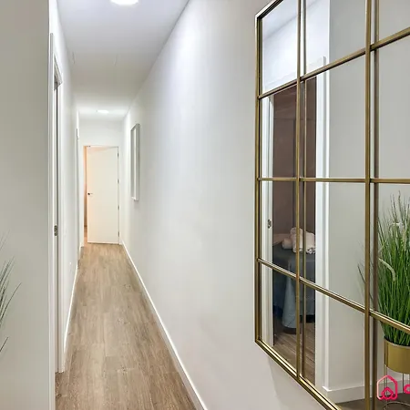 Apartman Lujo Centro 01 *